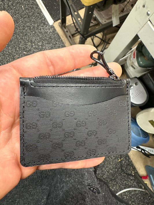 Double pocket card case with zipper