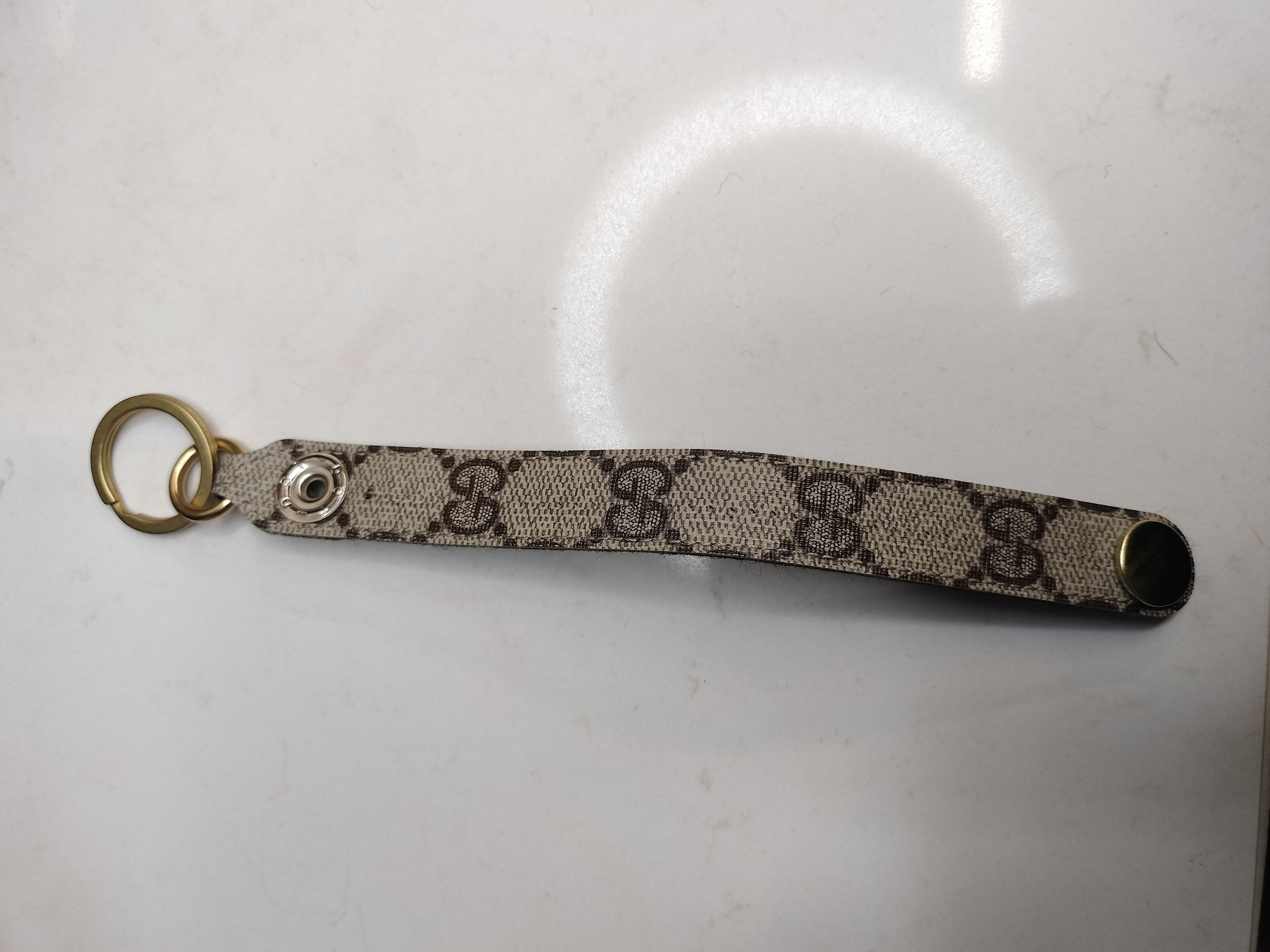 Gucci on sale wristlet keychain